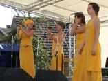 Třetí festivalový den, v neděli, vystoupily Yellow Sisters.